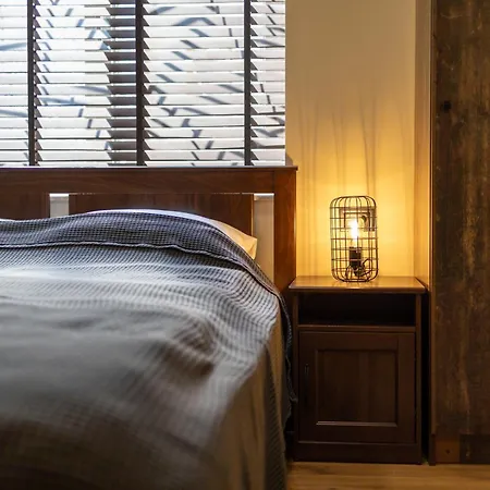 Center Apartment, Walk To & Sea Garden شقة