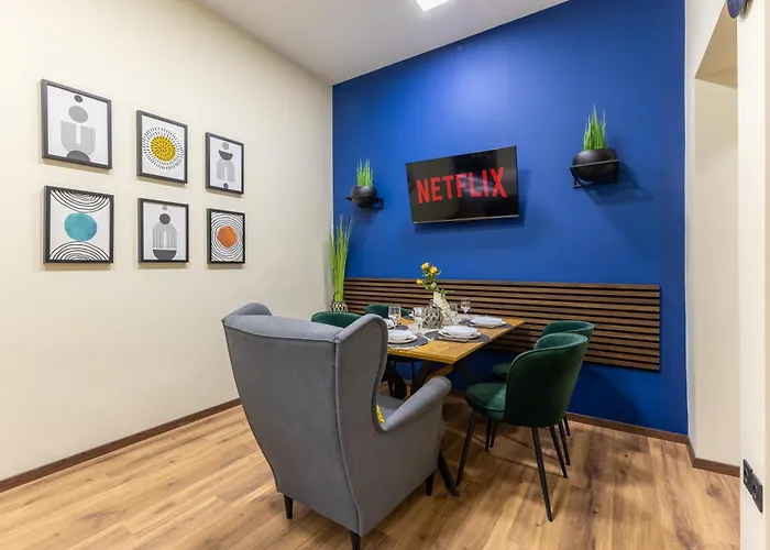 Center Apartment, Walk To & Sea Garden Apartment Varna
